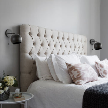 Tierra 7" Modern Midcentury Iron LED Sconce with Pull-Chain Switch - JONATHAN Y